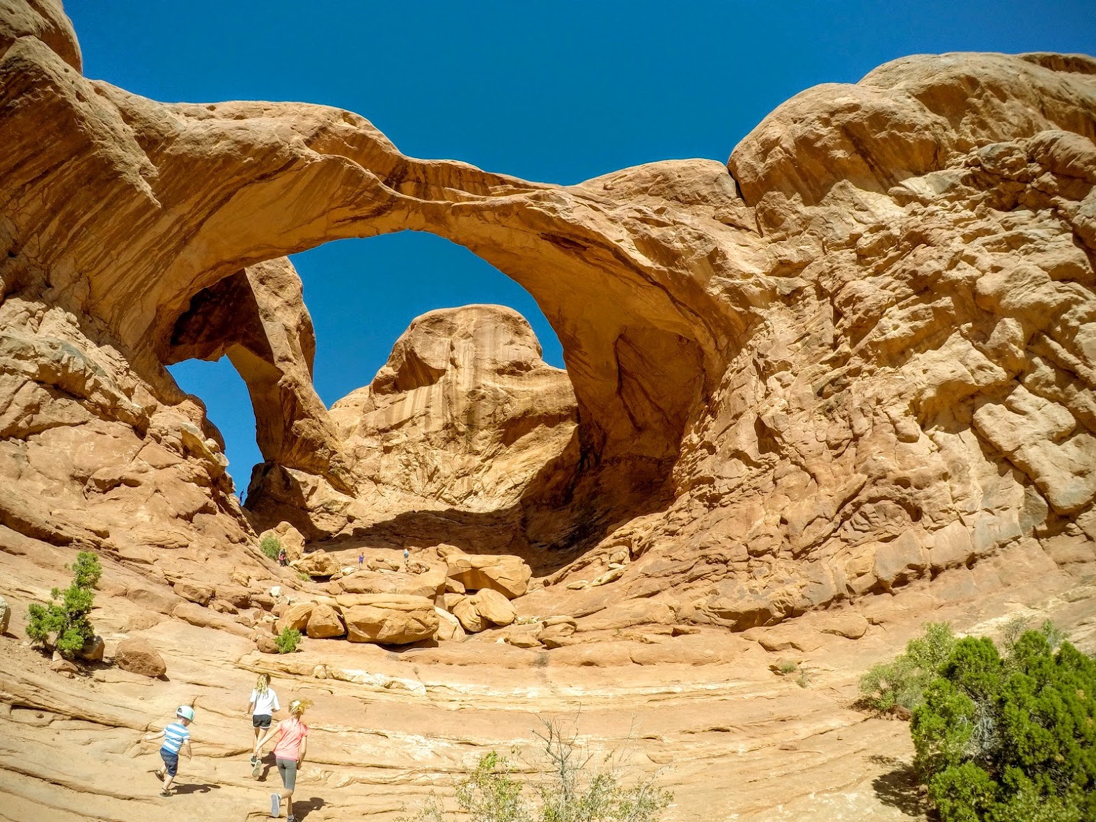 Hiking Arches National Park Double Arch Local Tred